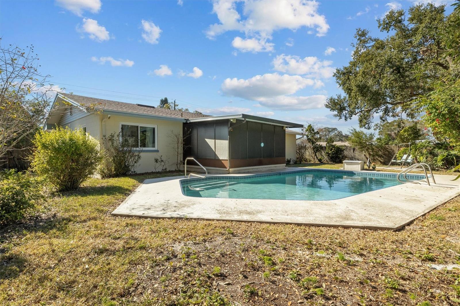 412 HILLCREST DR SE, WINTER HAVEN, FL, 33884