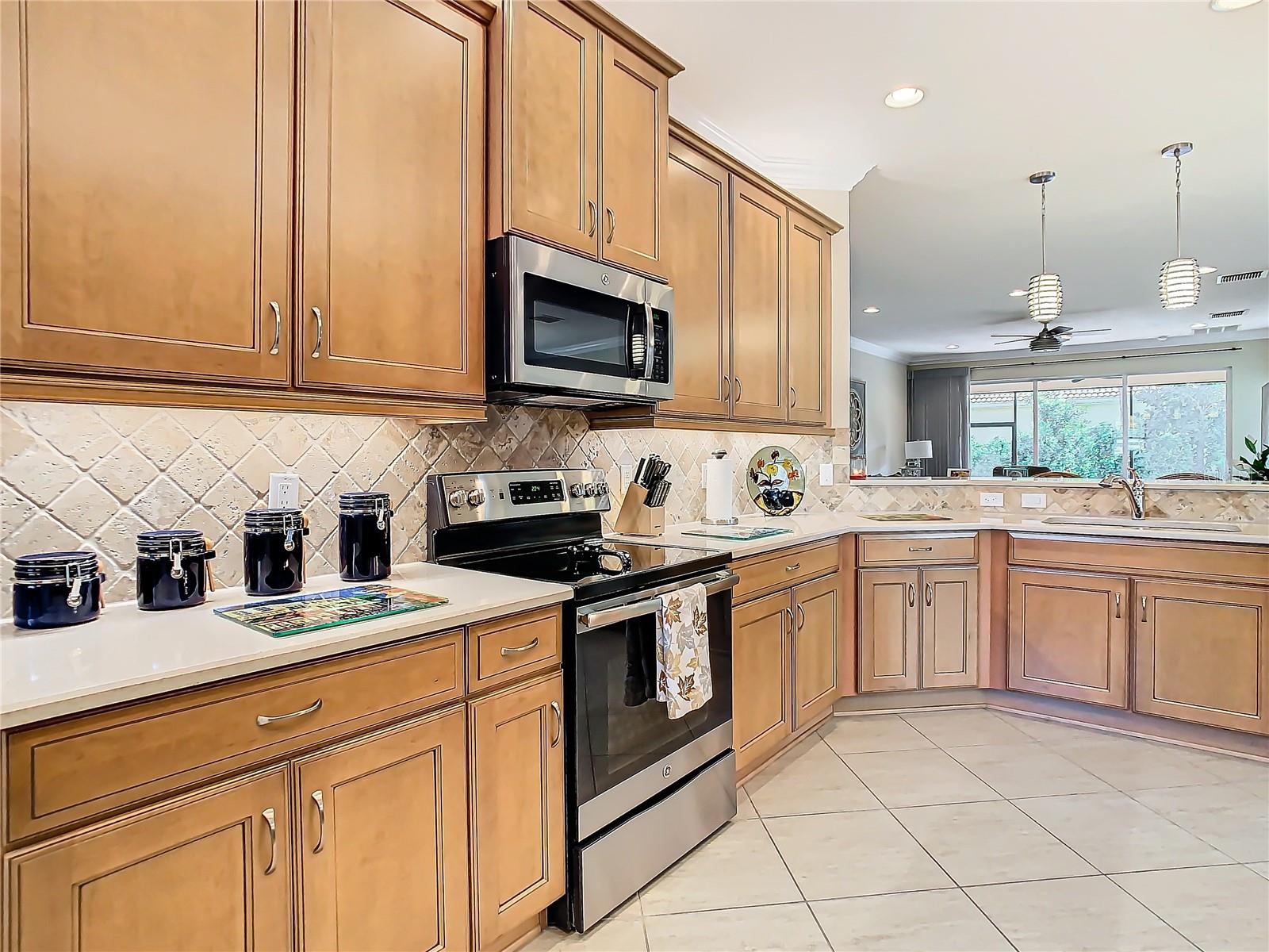 4935 MARBLE SPRINGS CIR, WIMAUMA, FL, 33598