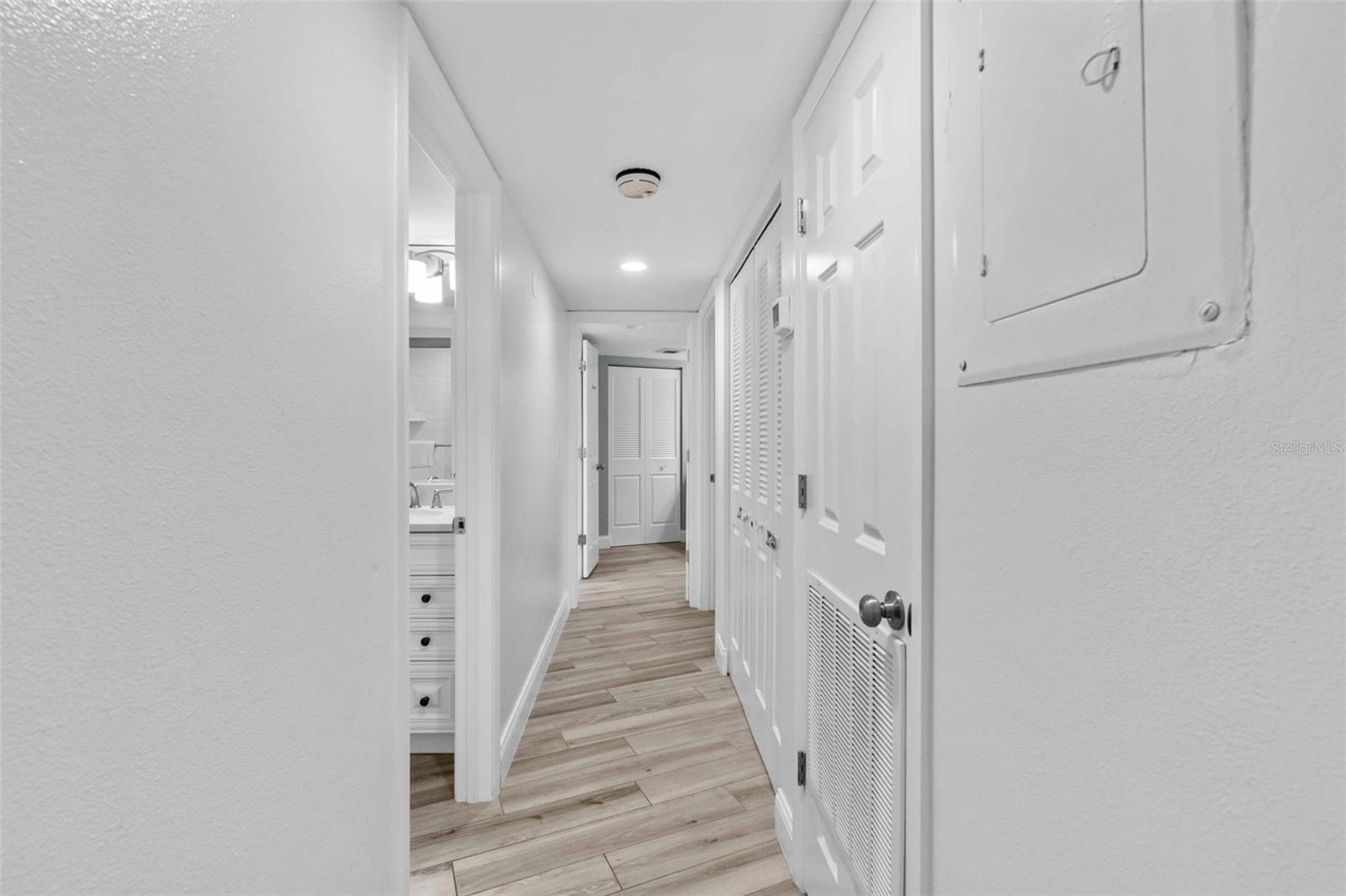 5916 MIDNIGHT PASS RD #103, SARASOTA, FL, 34242