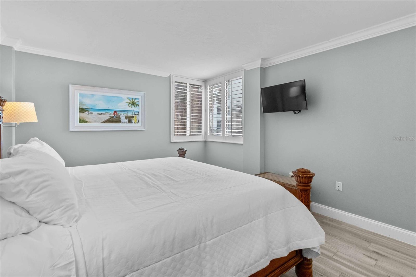 5916 MIDNIGHT PASS RD #103, SARASOTA, FL, 34242