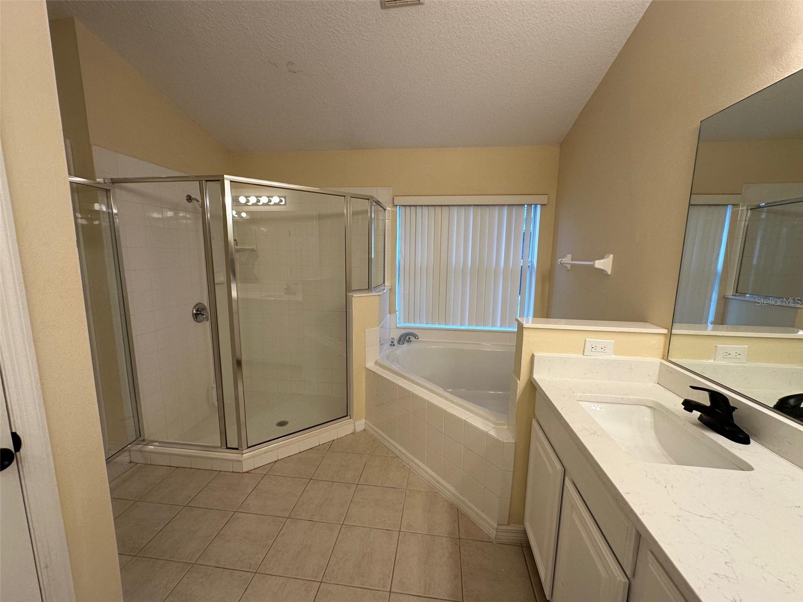 828 KILDRUMMY DR, DAVENPORT, FL, 33896