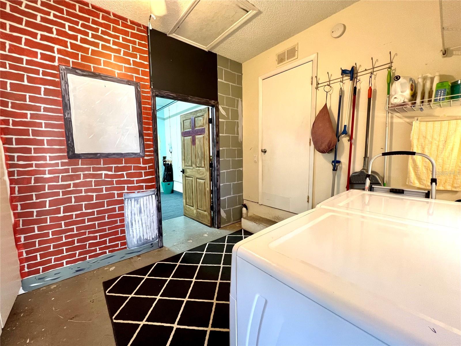 22398 WALTON AVE, PORT CHARLOTTE, FL, 33952