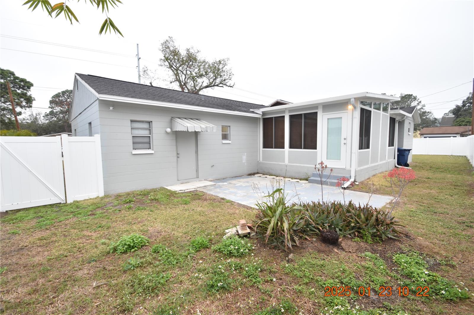 3223 W WYOMING AVE, TAMPA, FL, 33611