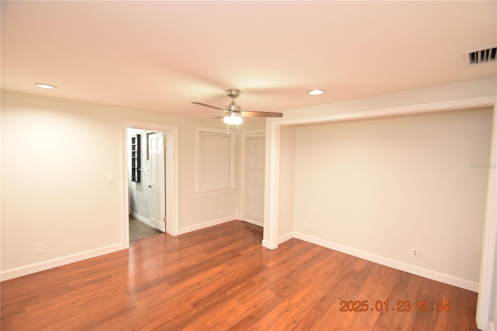 3223 W WYOMING AVE, TAMPA, FL, 33611