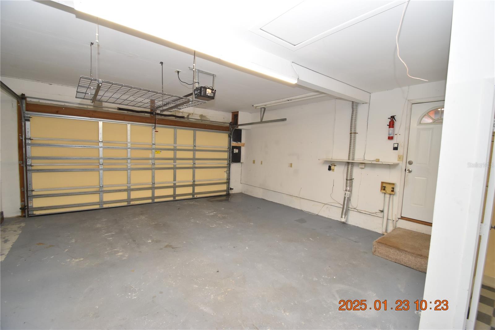 3223 W WYOMING AVE, TAMPA, FL, 33611