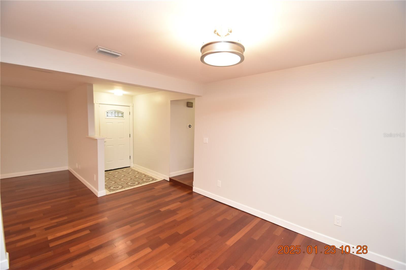 3223 W WYOMING AVE, TAMPA, FL, 33611