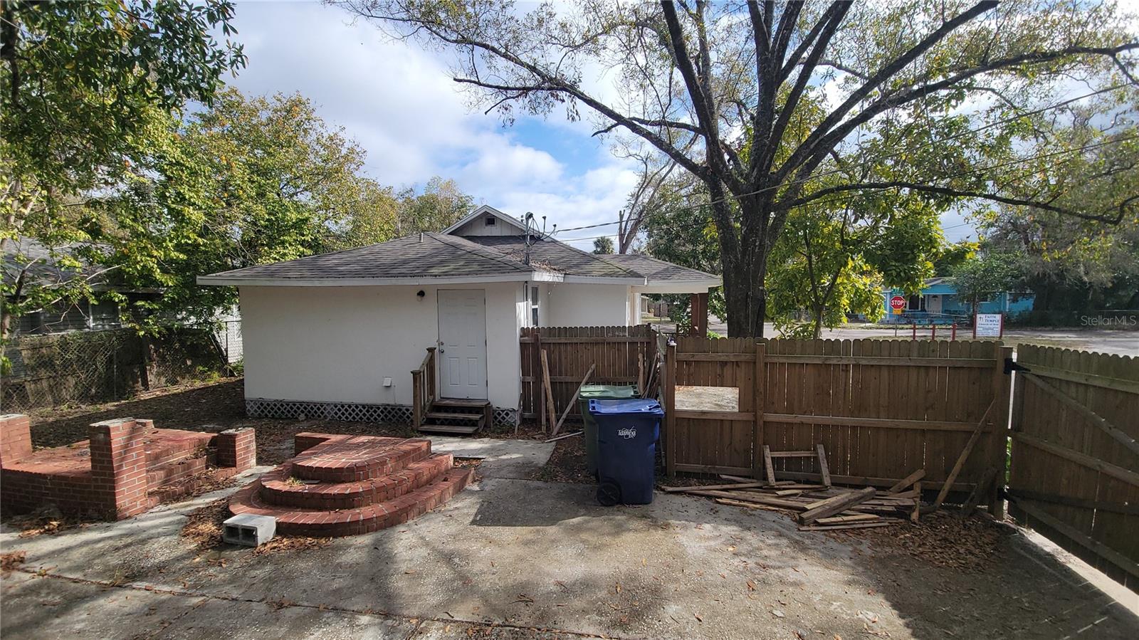 1608 E NEW ORLEANS AVE, TAMPA, FL, 33610