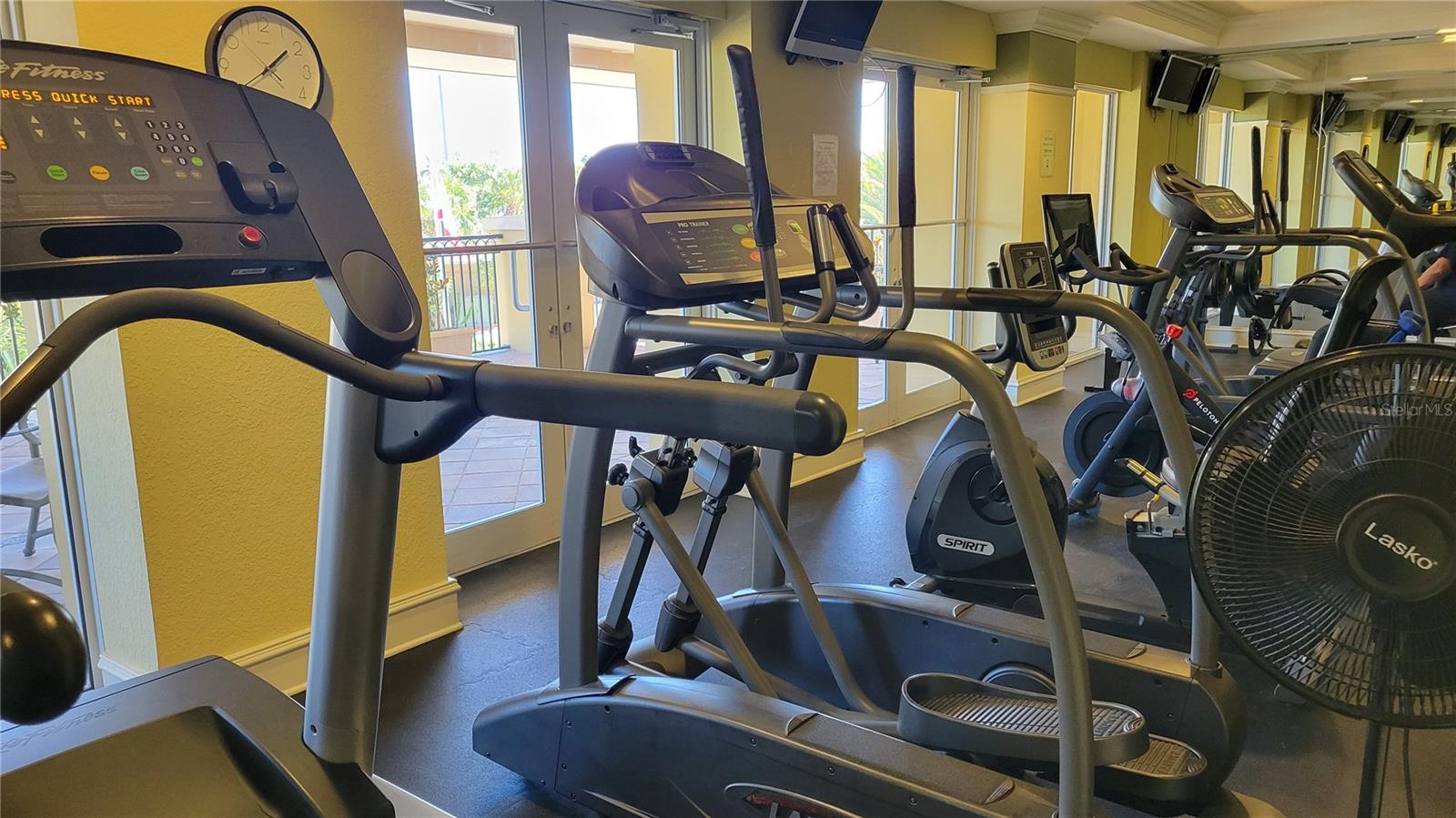 1064 N TAMIAMI TRL #1403, SARASOTA, FL, 34236