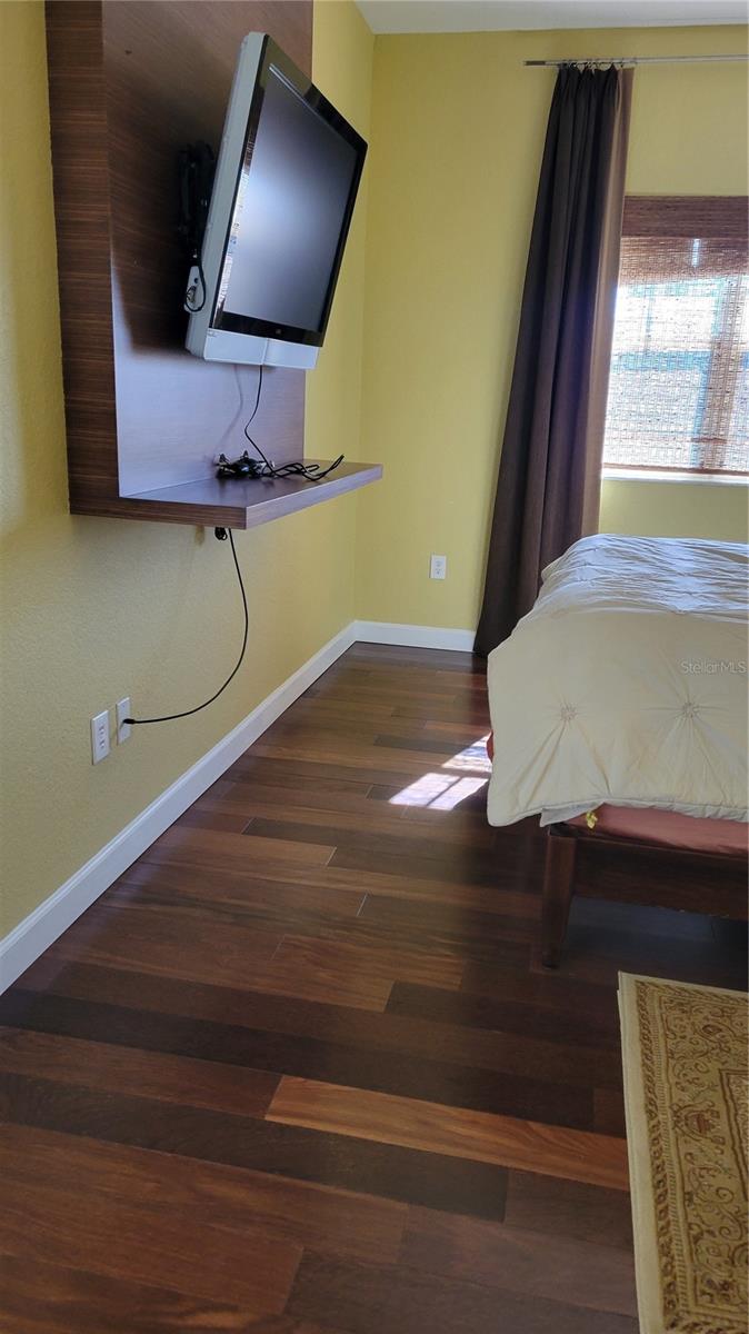 1064 N TAMIAMI TRL #1403, SARASOTA, FL, 34236