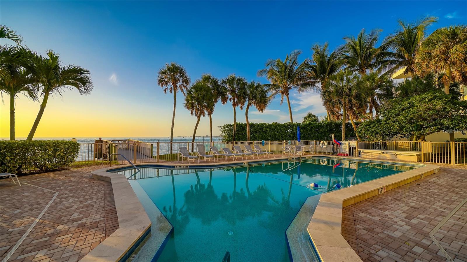 4822 OCEAN BLVD #2F, SARASOTA, FL, 34242