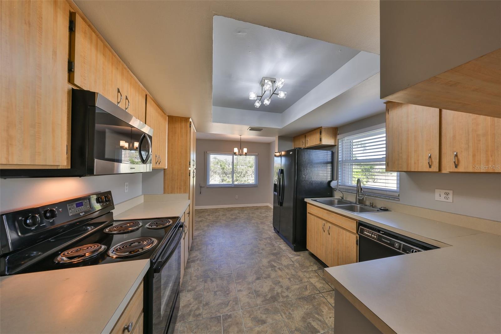 2421 LANCASTER DR, SUN CITY CENTER, FL, 33573