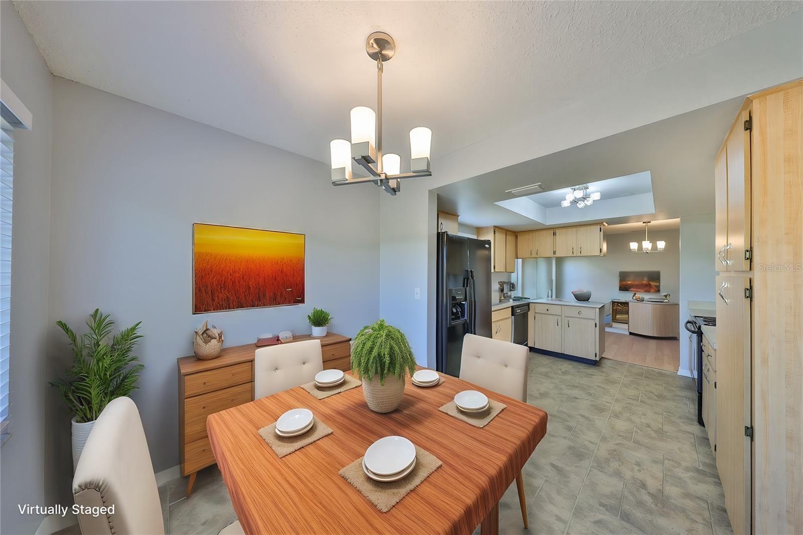2421 LANCASTER DR, SUN CITY CENTER, FL, 33573