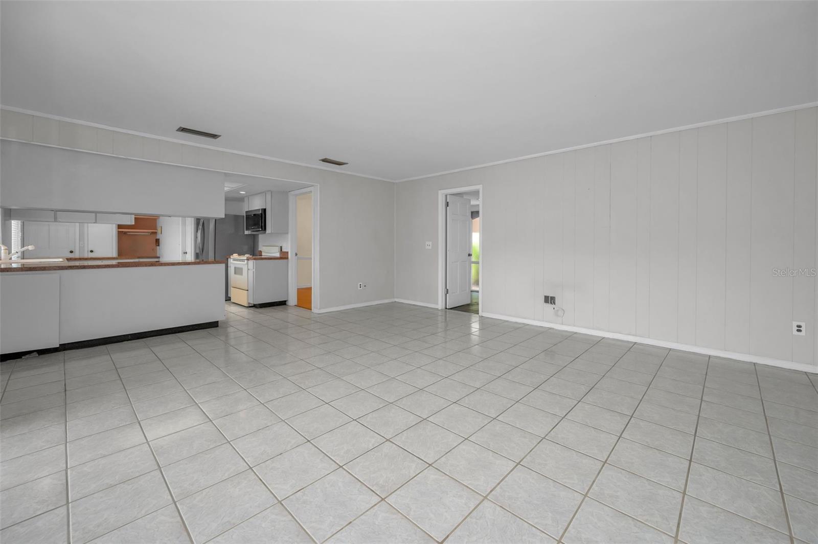 3201 BELMORE RD, TAMPA, FL, 33618