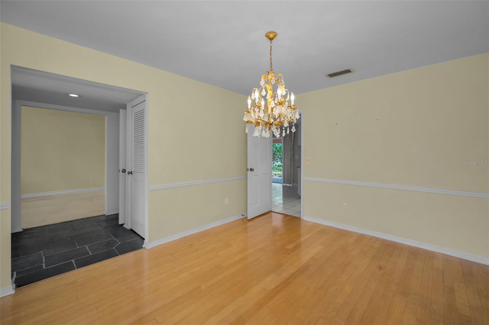 3201 BELMORE RD, TAMPA, FL, 33618