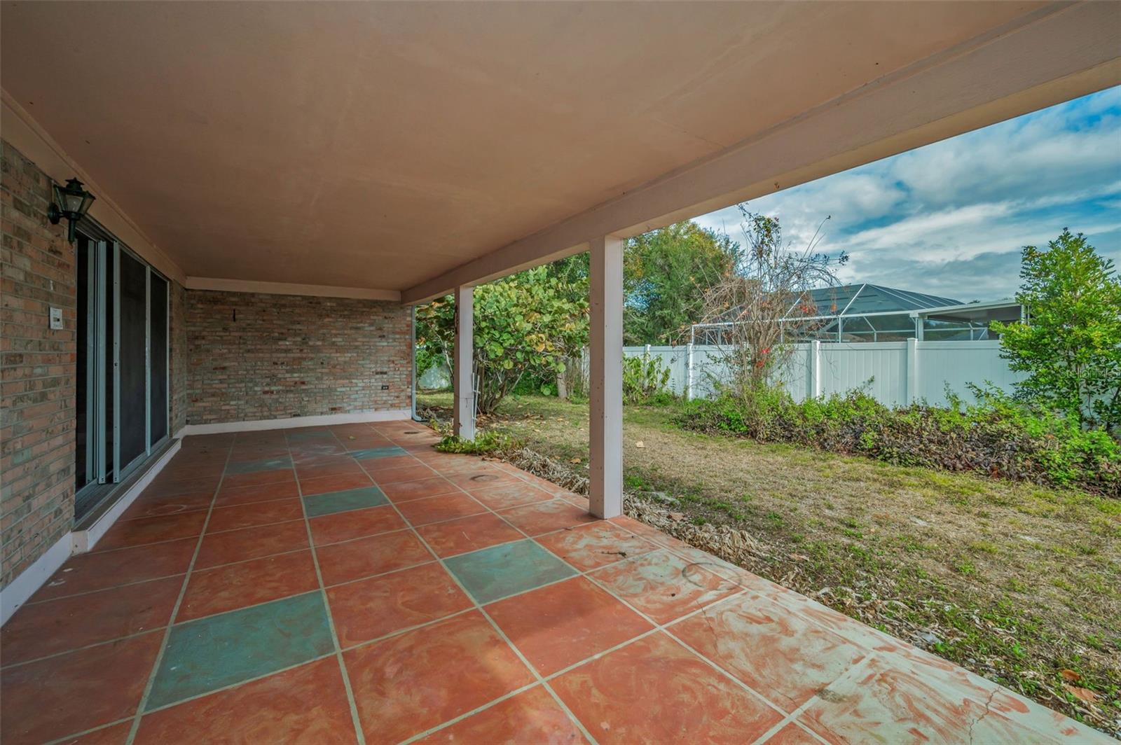 3201 BELMORE RD, TAMPA, FL, 33618