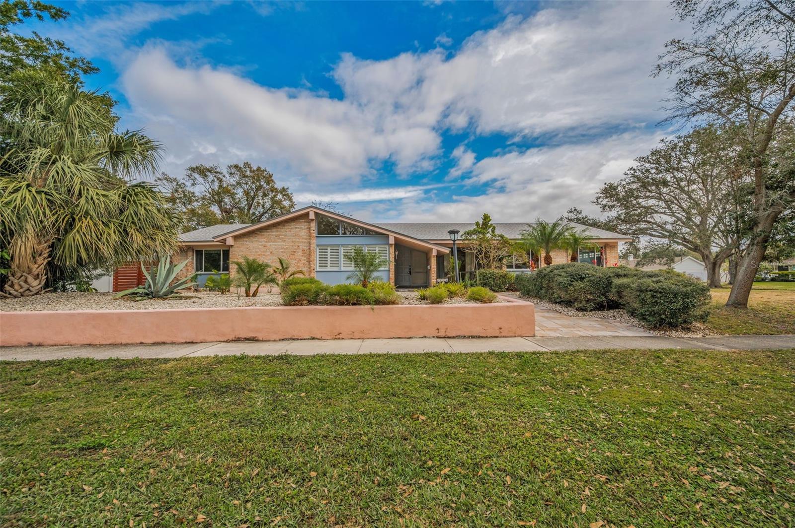 3201 BELMORE RD, TAMPA, FL, 33618