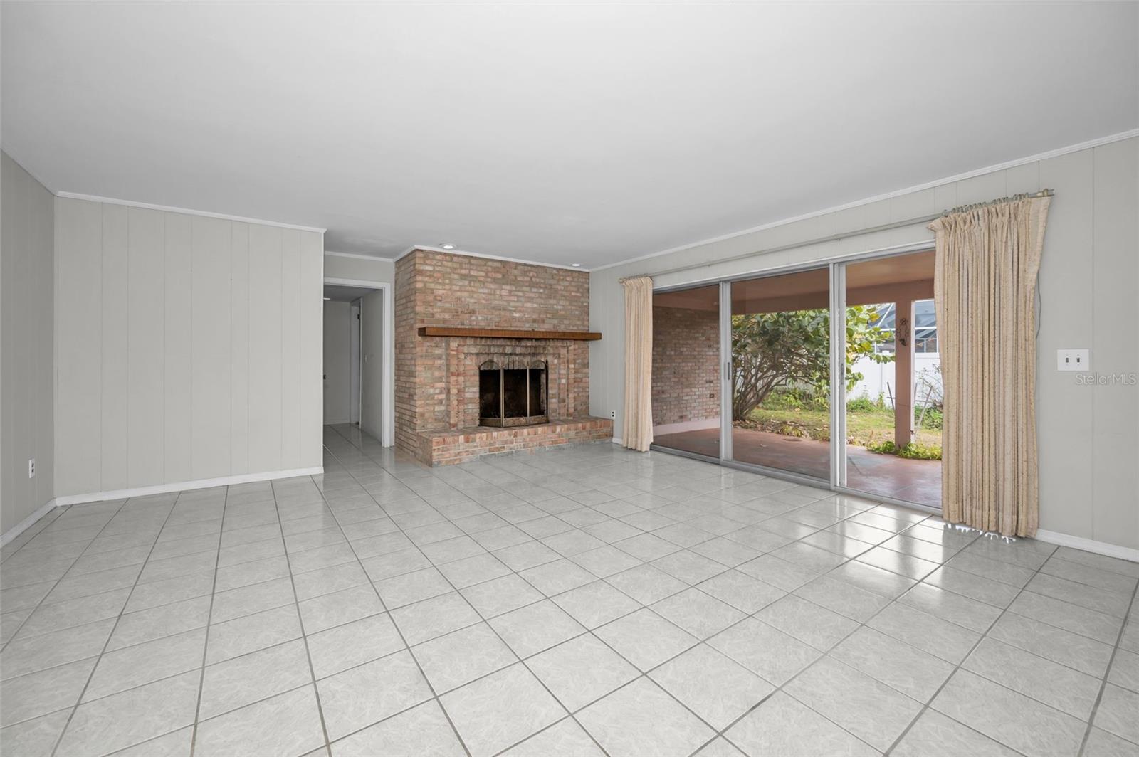 3201 BELMORE RD, TAMPA, FL, 33618