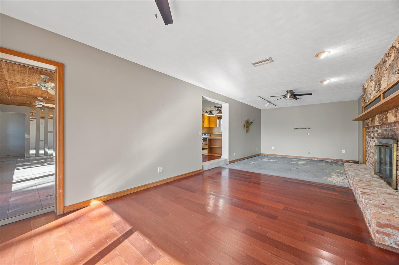 10106 TARPON SPRINGS RD, ODESSA, FL, 33556