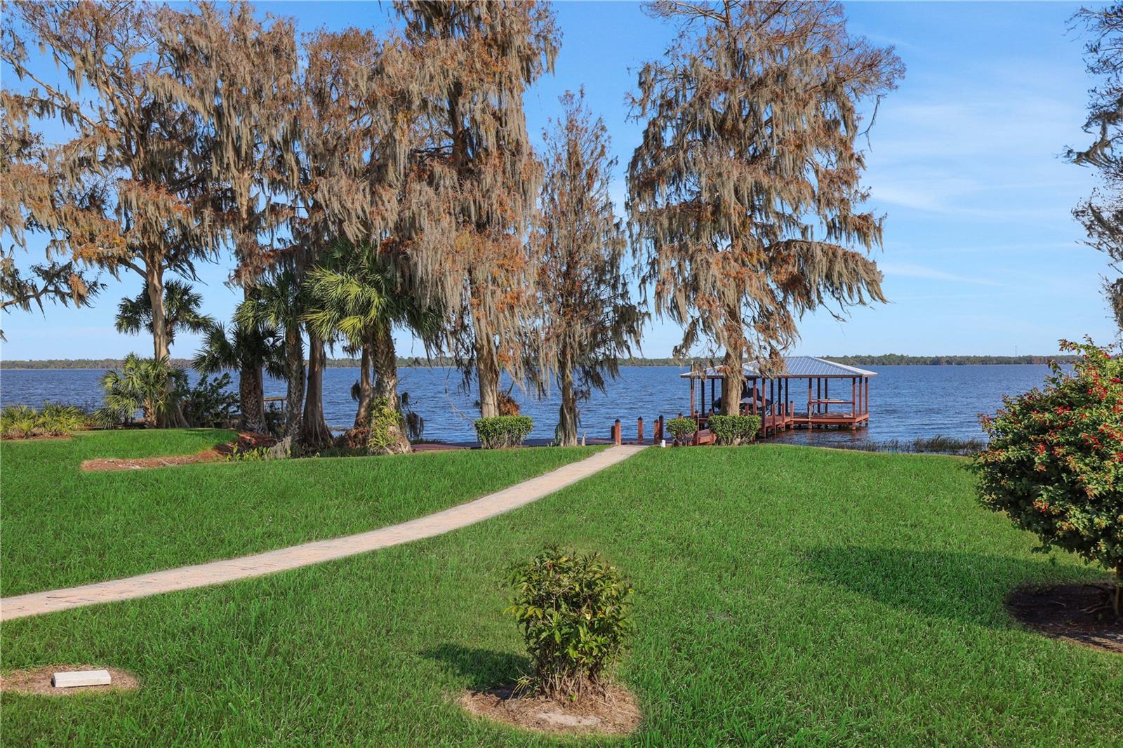 8323 W LAKE MARION RD, HAINES CITY, FL, 33844
