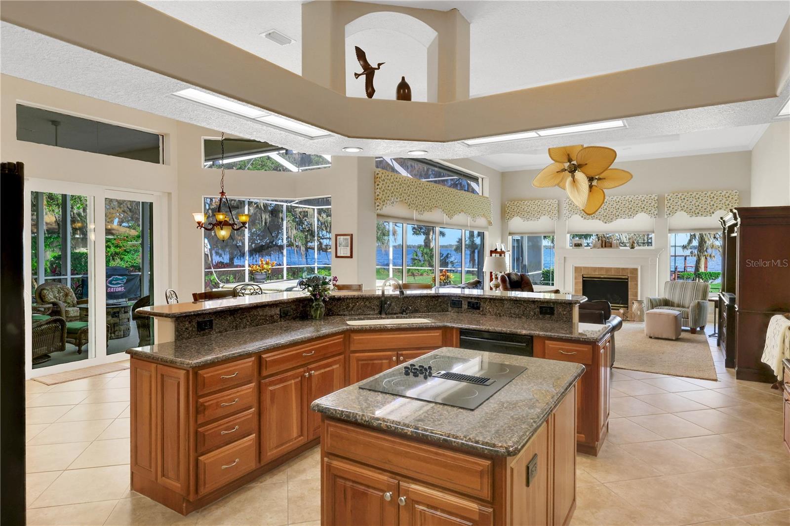 8323 W LAKE MARION RD, HAINES CITY, FL, 33844