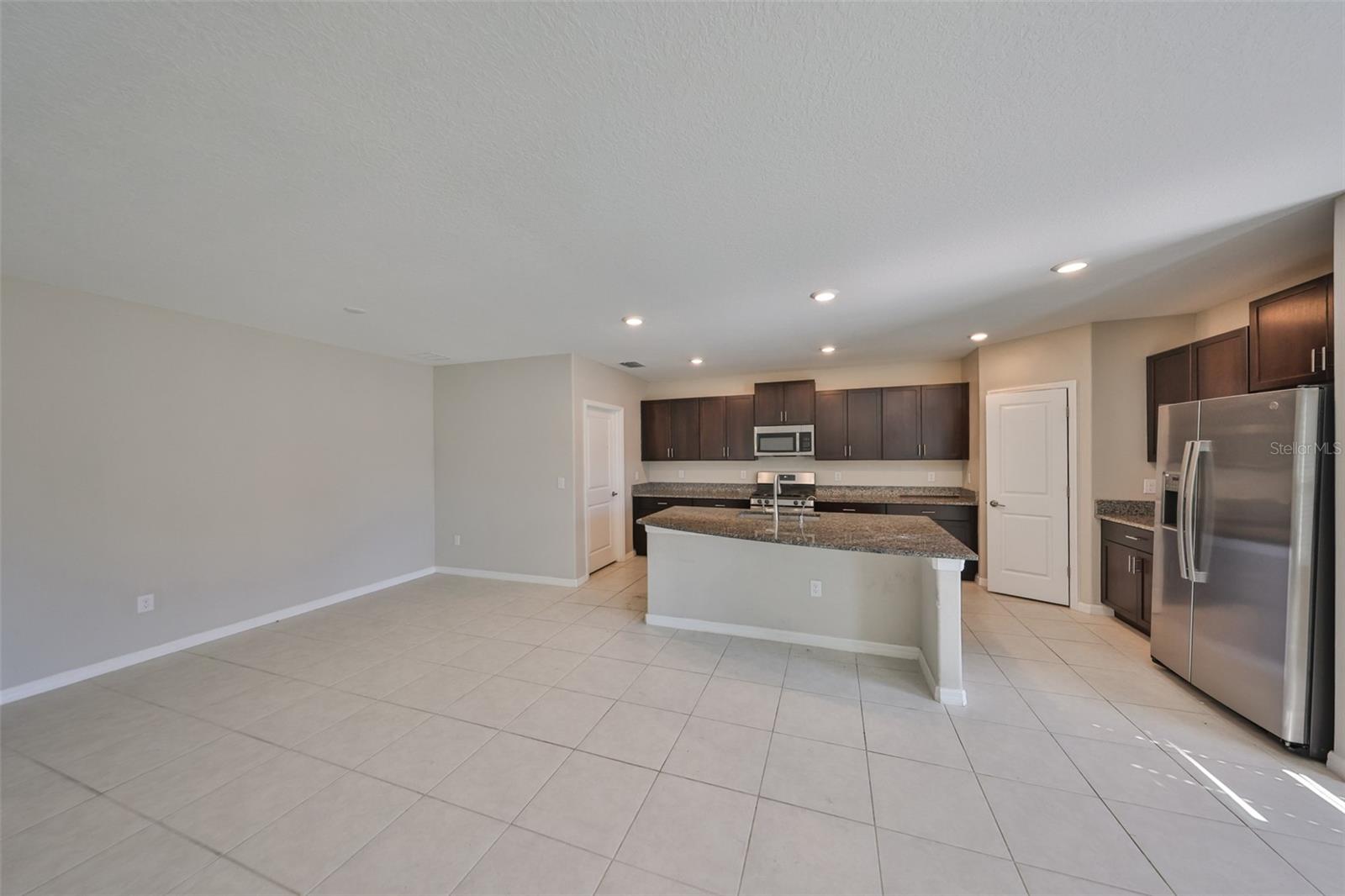 10377 BLUE PLUME CT, RIVERVIEW, FL, 33578