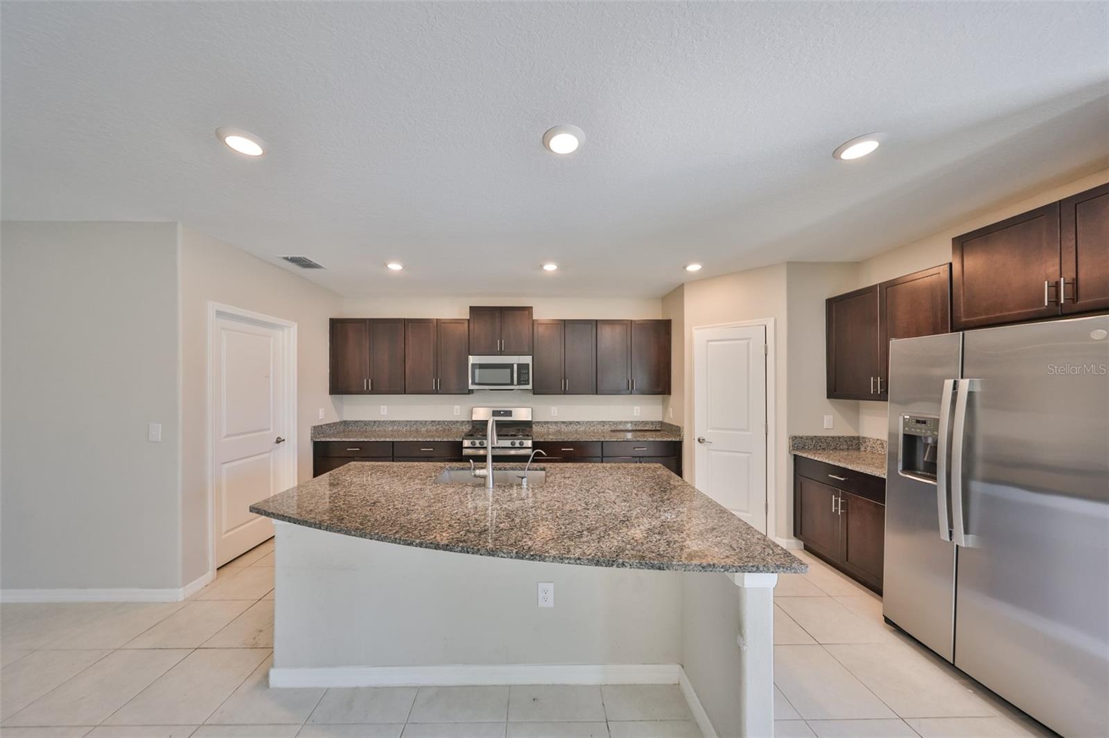 10377 BLUE PLUME CT, RIVERVIEW, FL, 33578