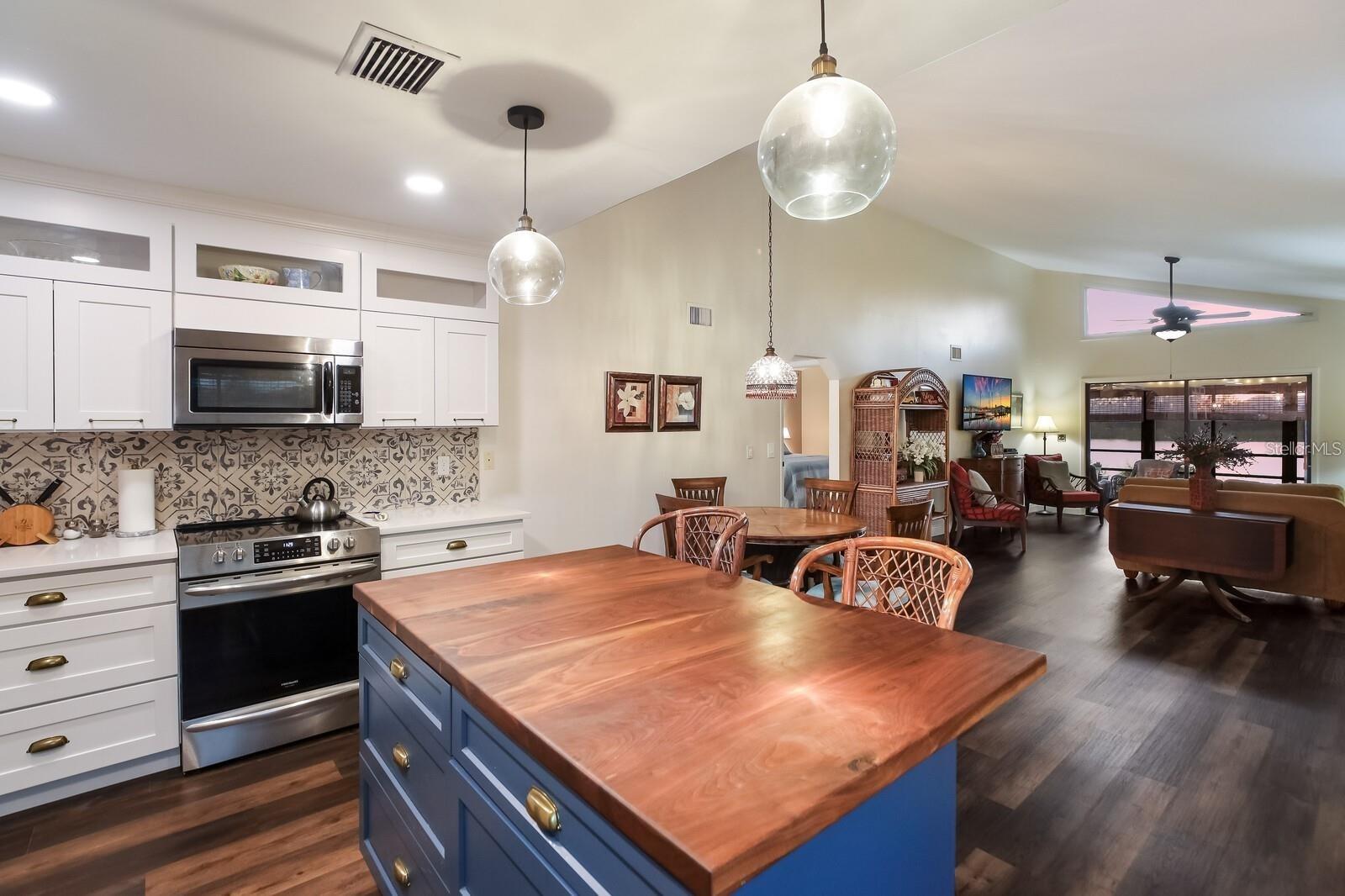 5400 34TH ST W #15H, BRADENTON, FL, 34210