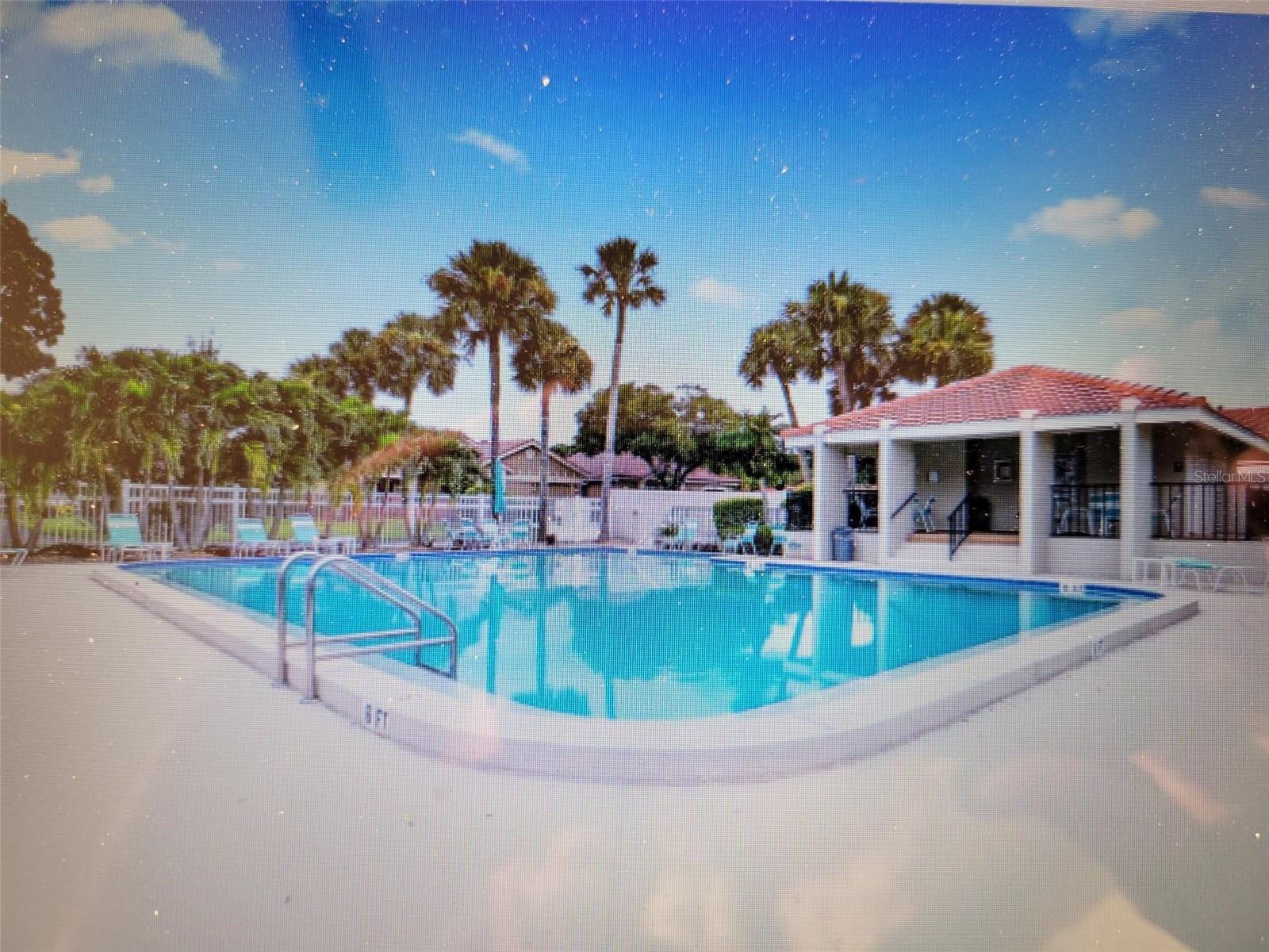 562 ANDORRA CIR NE #562, ST PETERSBURG, FL, 33703