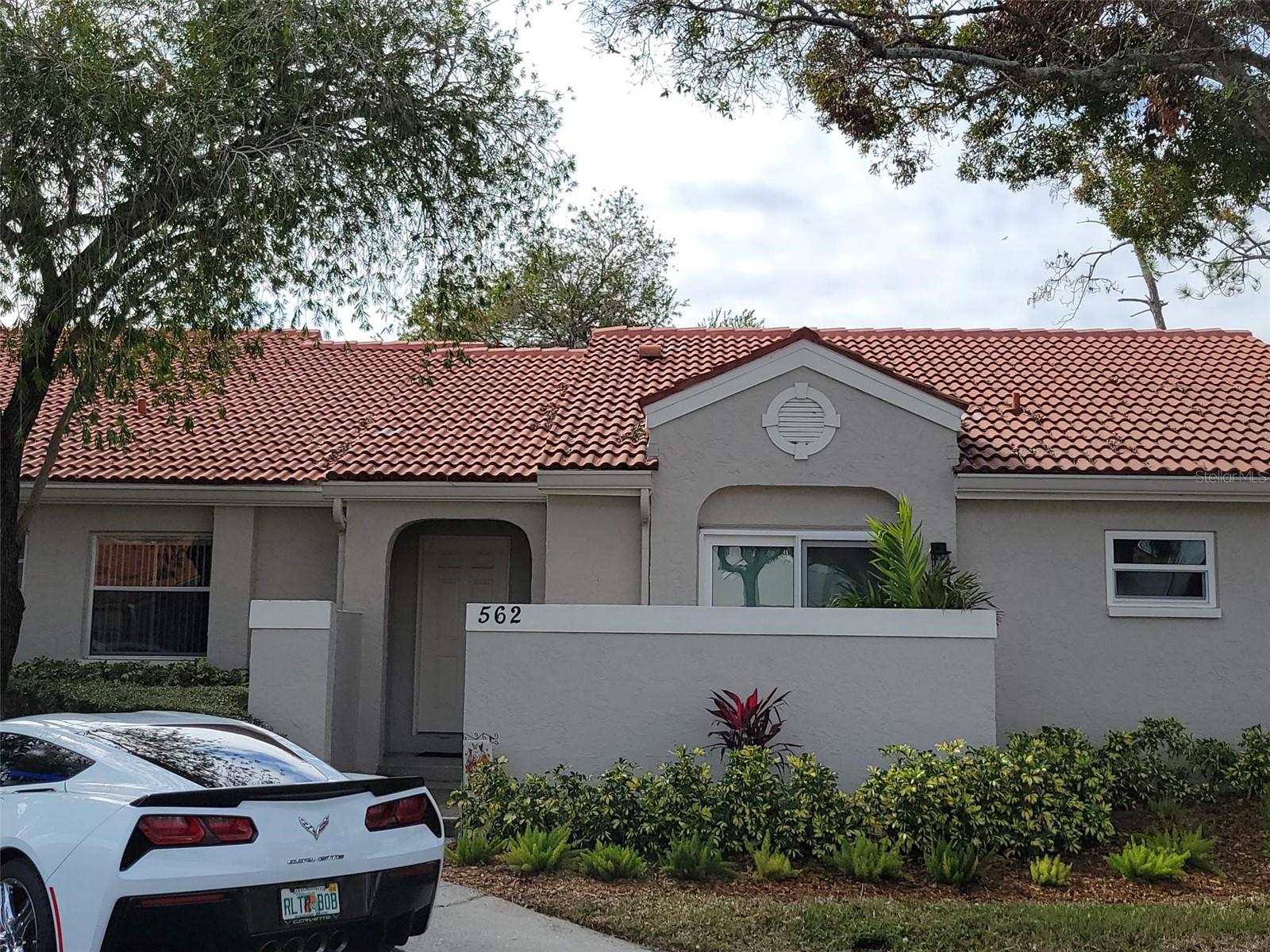 562 ANDORRA CIR NE #562, ST PETERSBURG, FL, 33703