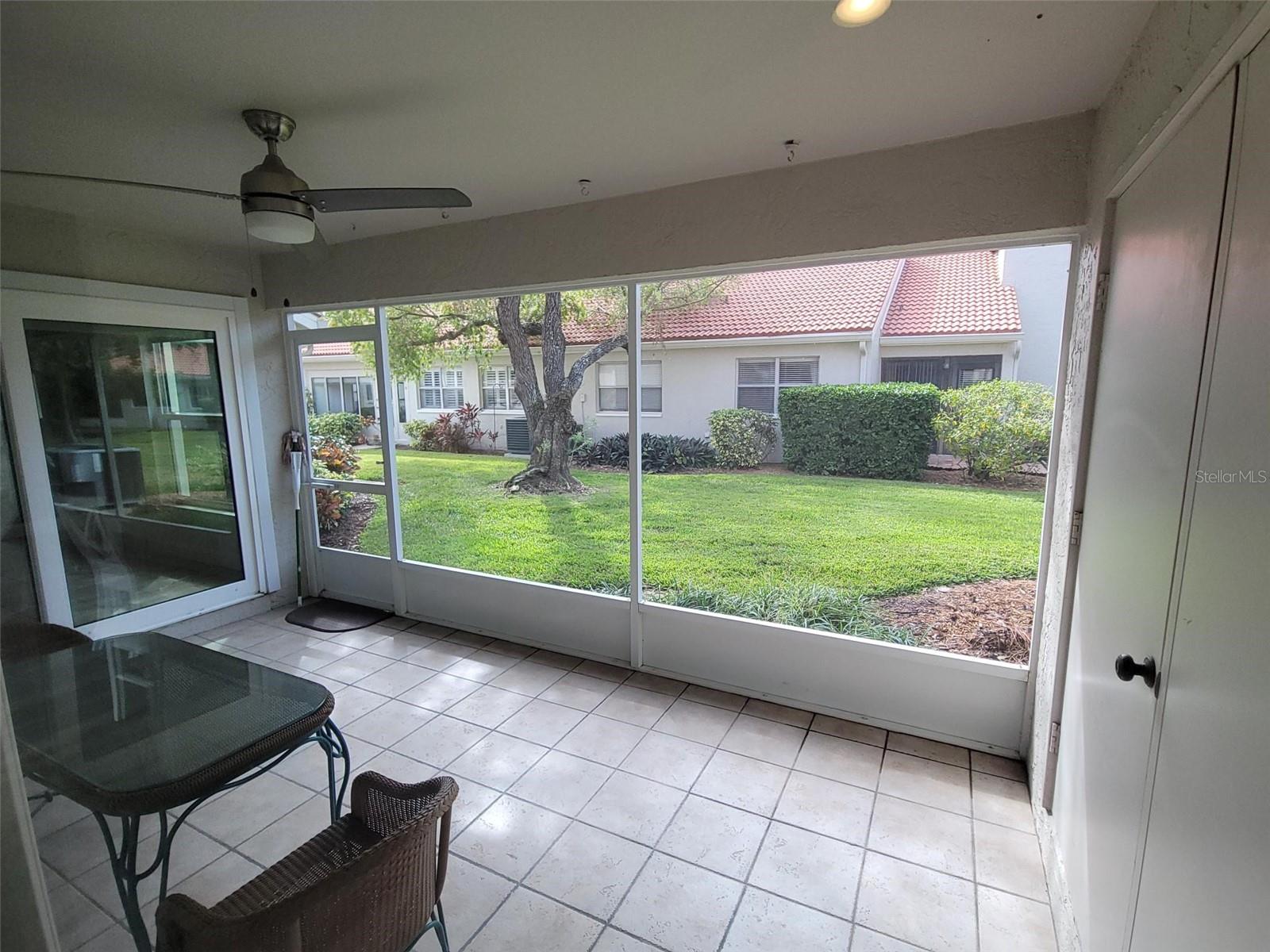 562 ANDORRA CIR NE #562, ST PETERSBURG, FL, 33703