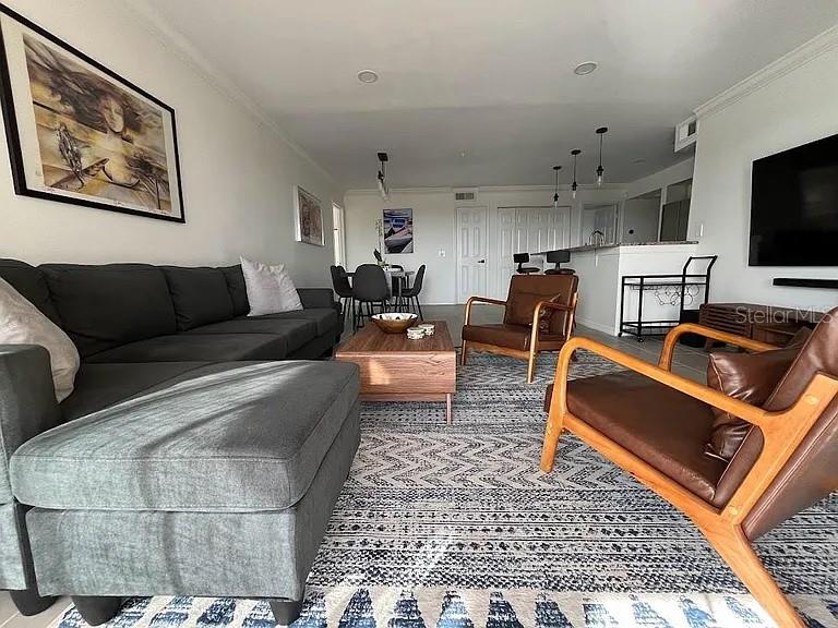 2400 FEATHER SOUND DR #1036, CLEARWATER, FL, 33762