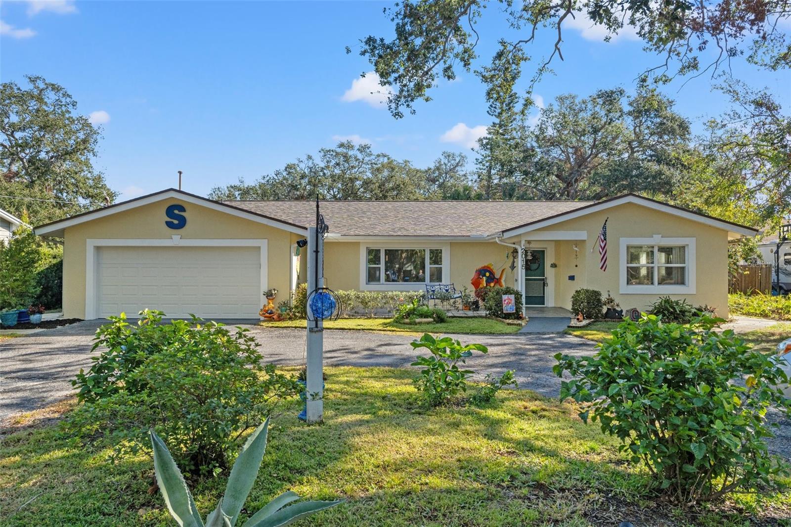 2015 PARK ST N, ST PETERSBURG, FL, 33710