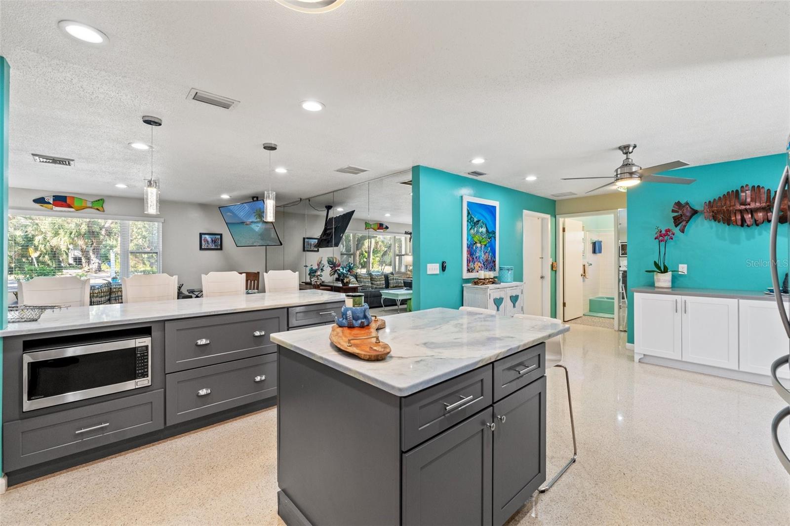 2015 PARK ST N, ST PETERSBURG, FL, 33710