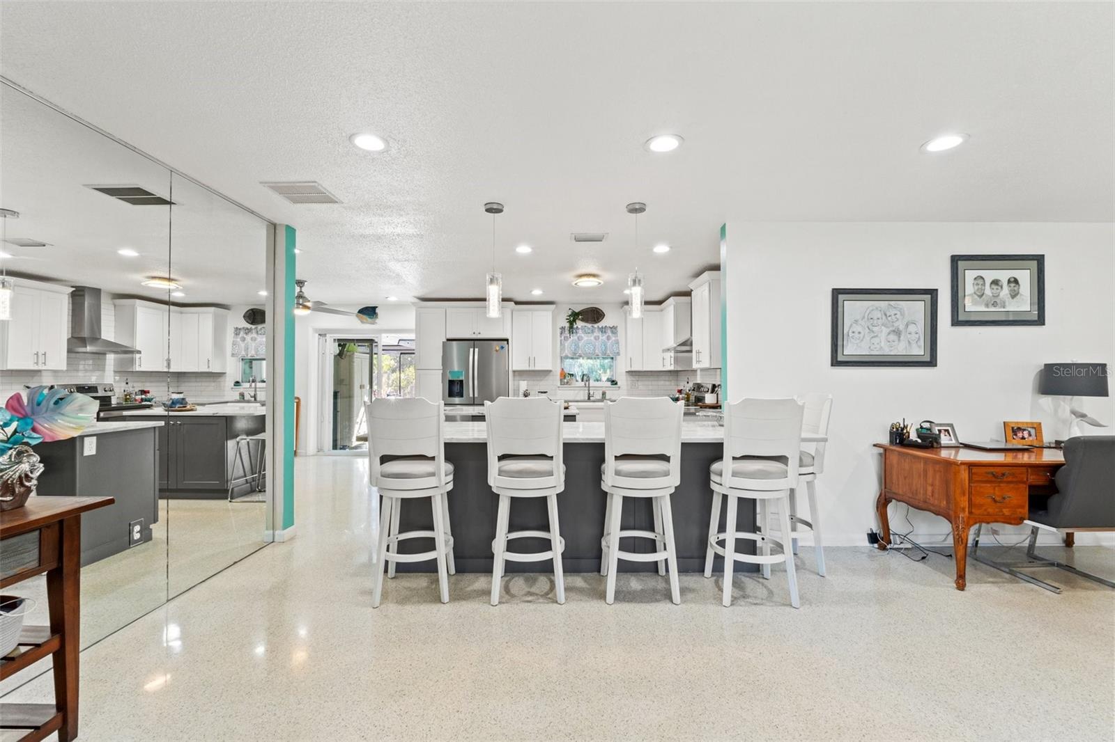 2015 PARK ST N, ST PETERSBURG, FL, 33710