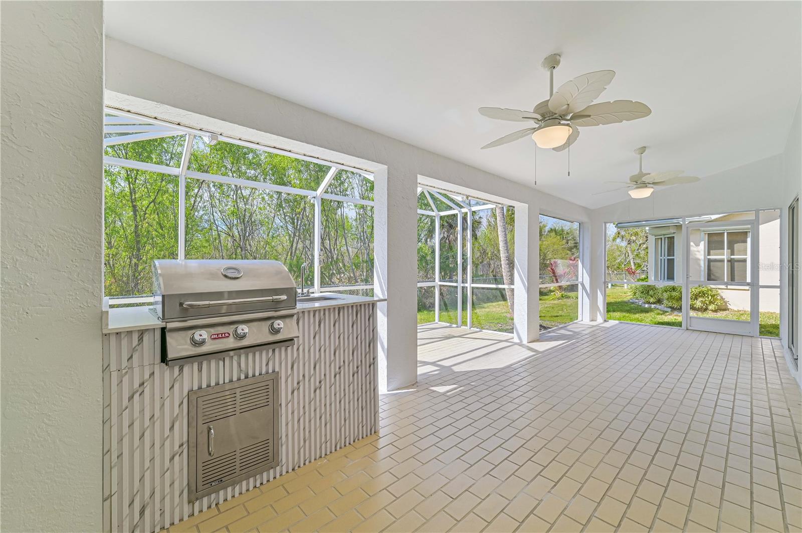 3832 SABAL SPRINGS BLVD, FORT MYERS, FL, 33917