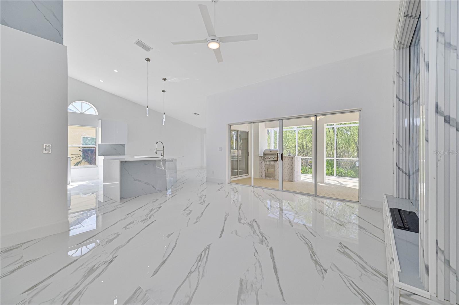 3832 SABAL SPRINGS BLVD, FORT MYERS, FL, 33917