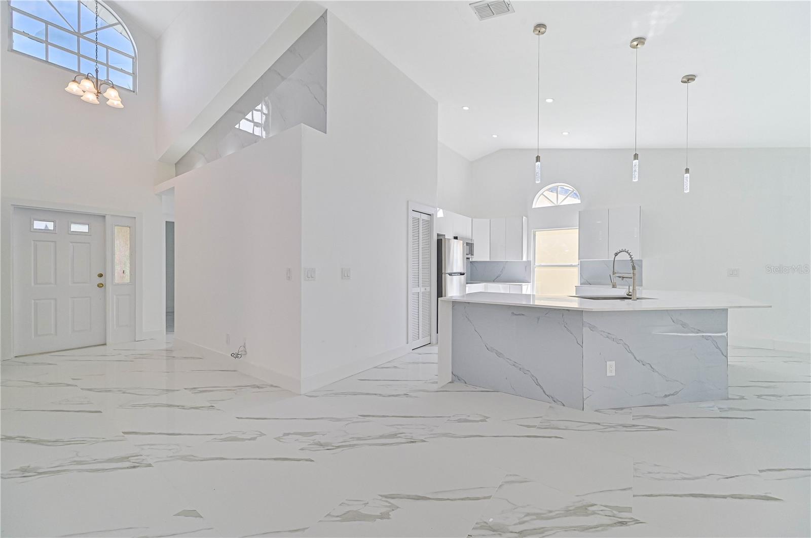 3832 SABAL SPRINGS BLVD, FORT MYERS, FL, 33917
