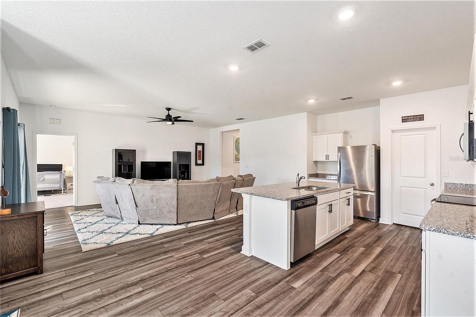 732 OCEAN SPRAY DR, RUSKIN, FL, 33570