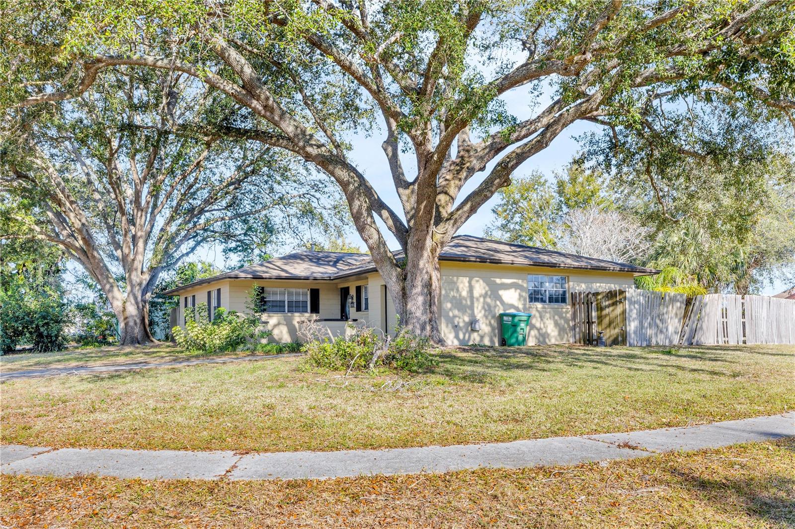2481 LAKE HELEN OSTEEN RD, DELTONA, FL, 32738