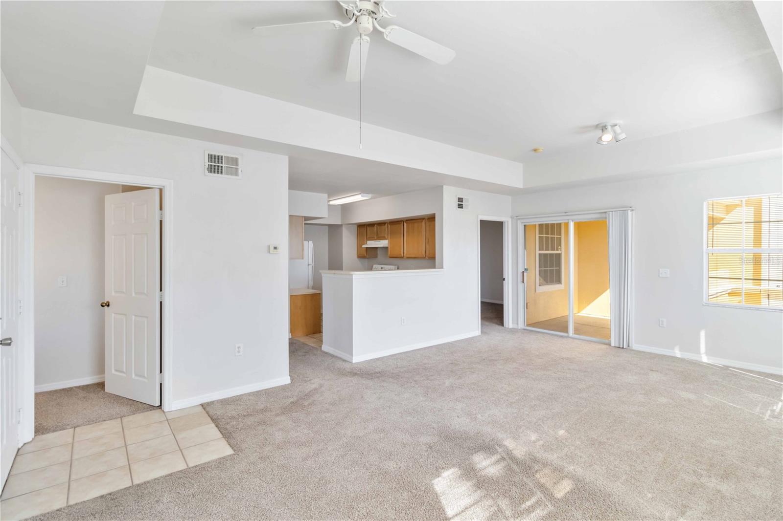 1000 VILLAGIO CIR #208, SARASOTA, FL, 34237