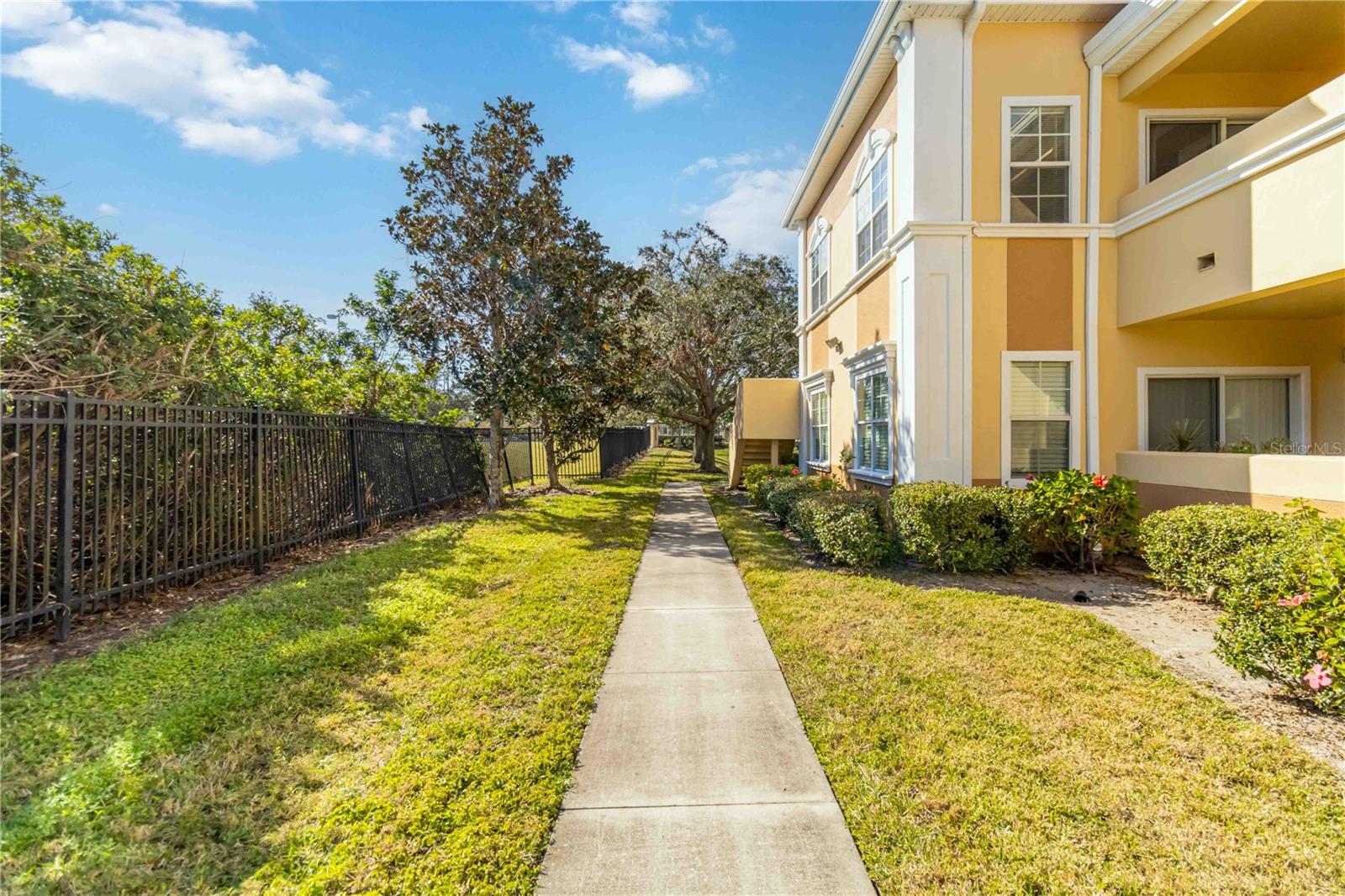 1000 VILLAGIO CIR #208, SARASOTA, FL, 34237