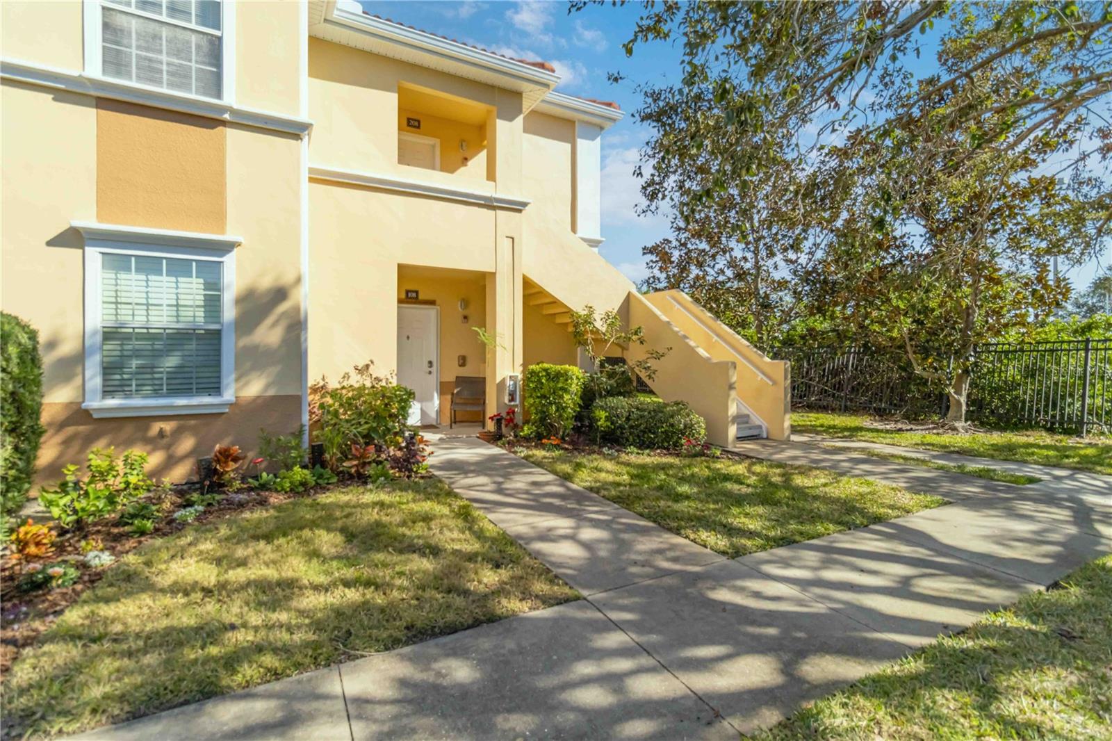 1000 VILLAGIO CIR #208, SARASOTA, FL, 34237