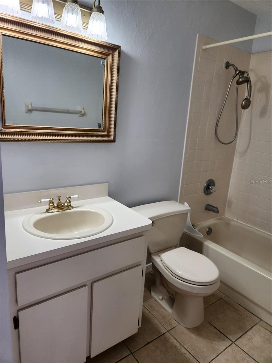 4120 NW 16TH DR, GAINESVILLE, FL, 32605