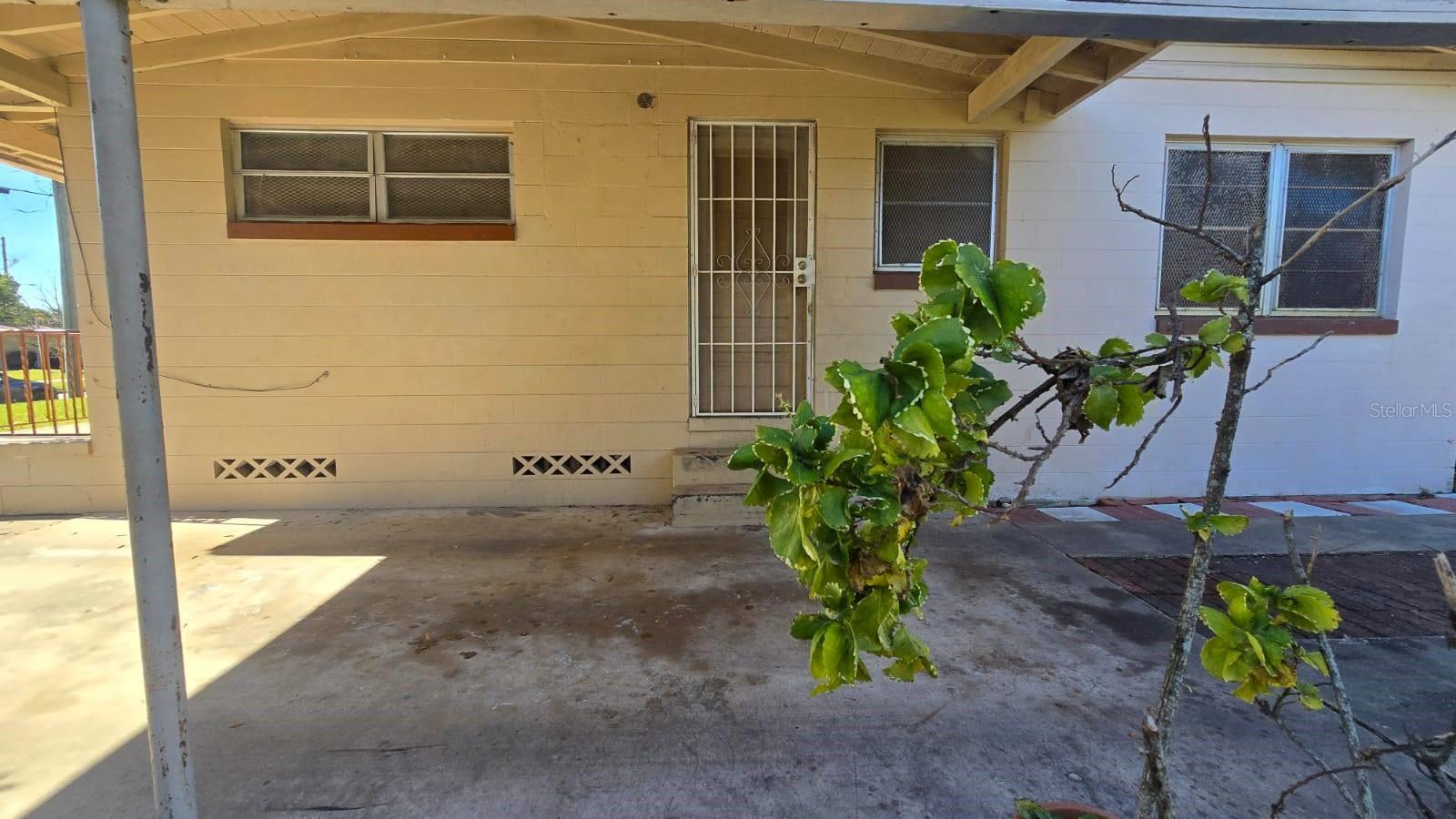 2035 W GORE ST, ORLANDO, FL, 32805