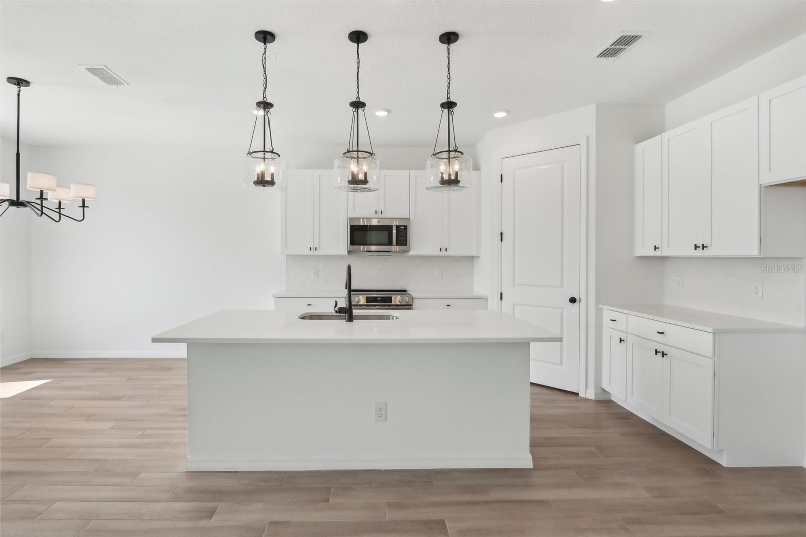 1421 ARBOR HILL DR, DELTONA, FL, 32725