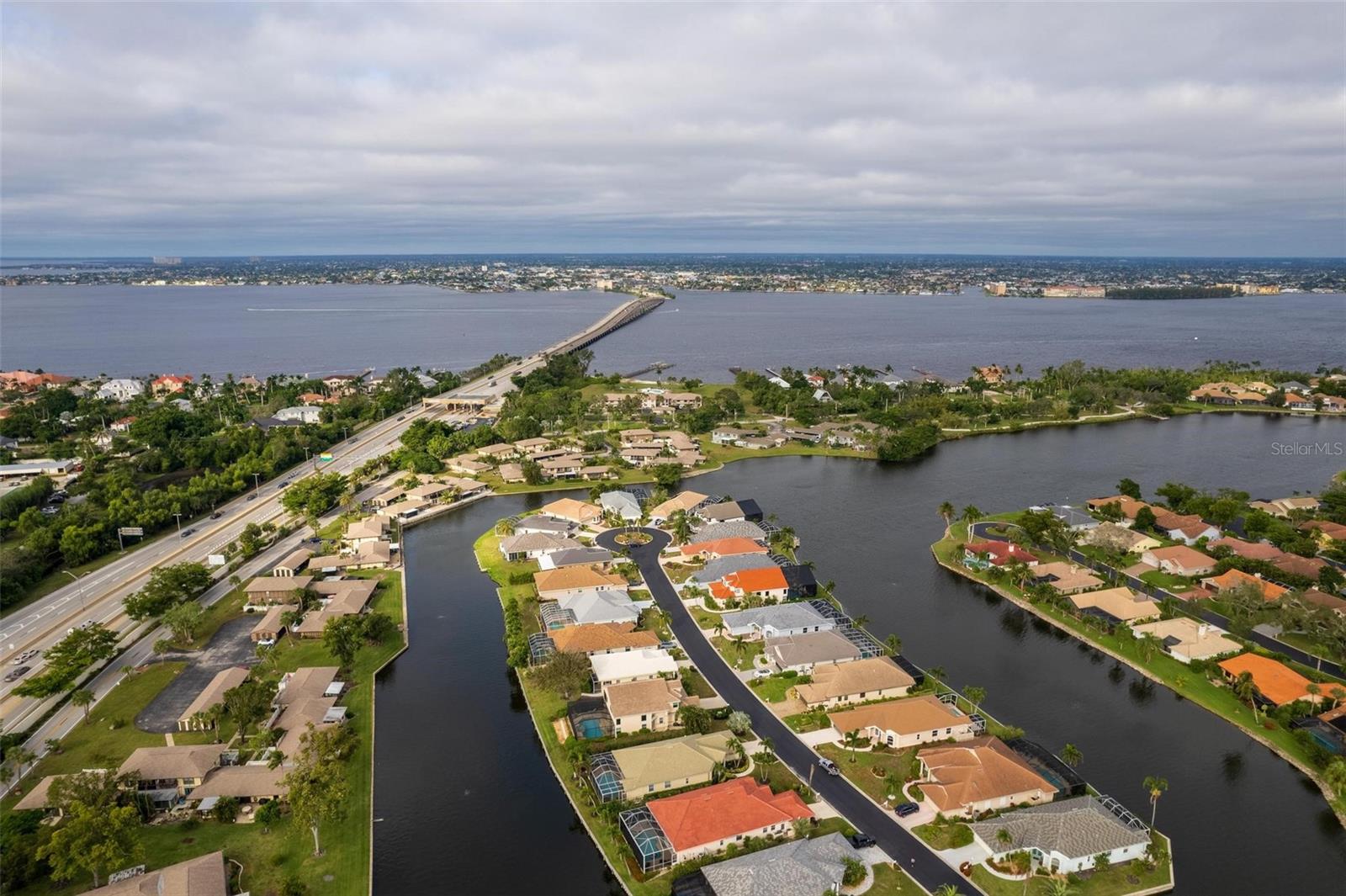4289 ISLAND CIR #2, FORT MYERS, FL, 33919