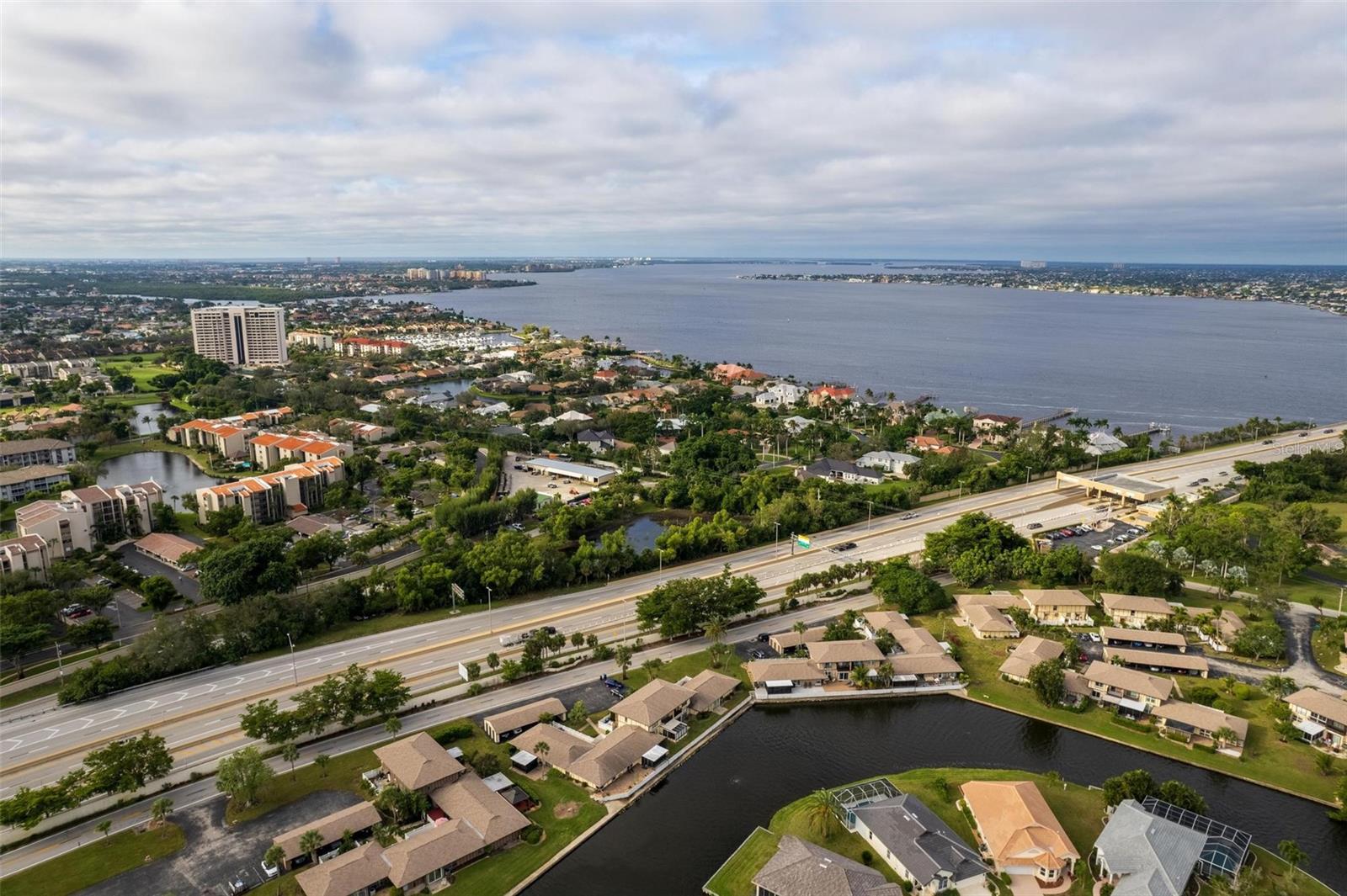 4289 ISLAND CIR #2, FORT MYERS, FL, 33919