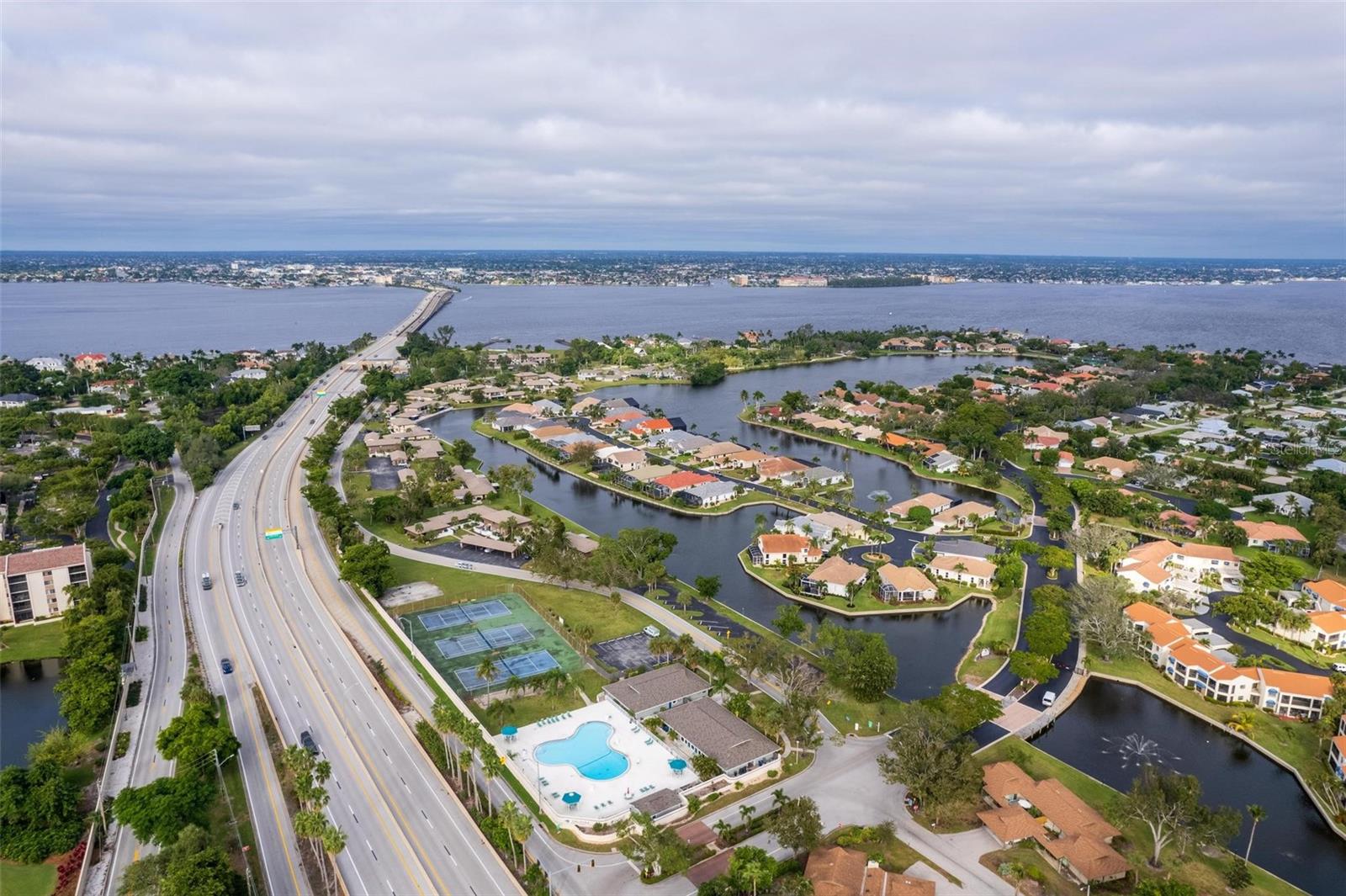 4289 ISLAND CIR #2, FORT MYERS, FL, 33919