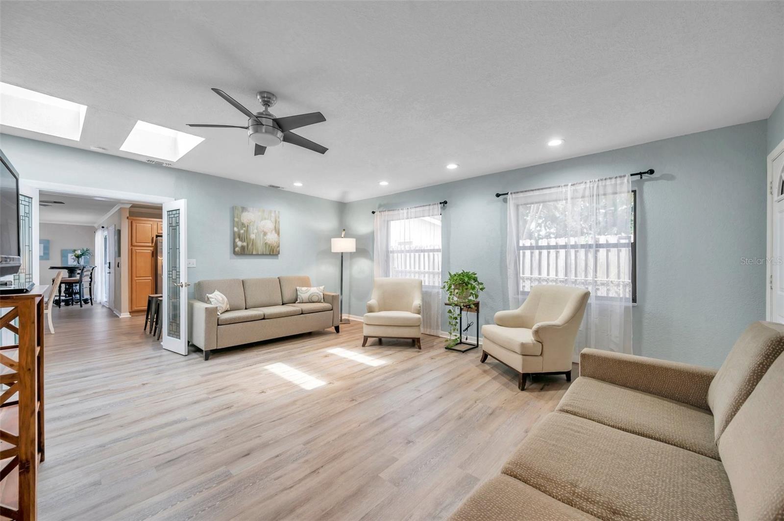 717 CAROLINA AVE, TARPON SPRINGS, FL, 34689