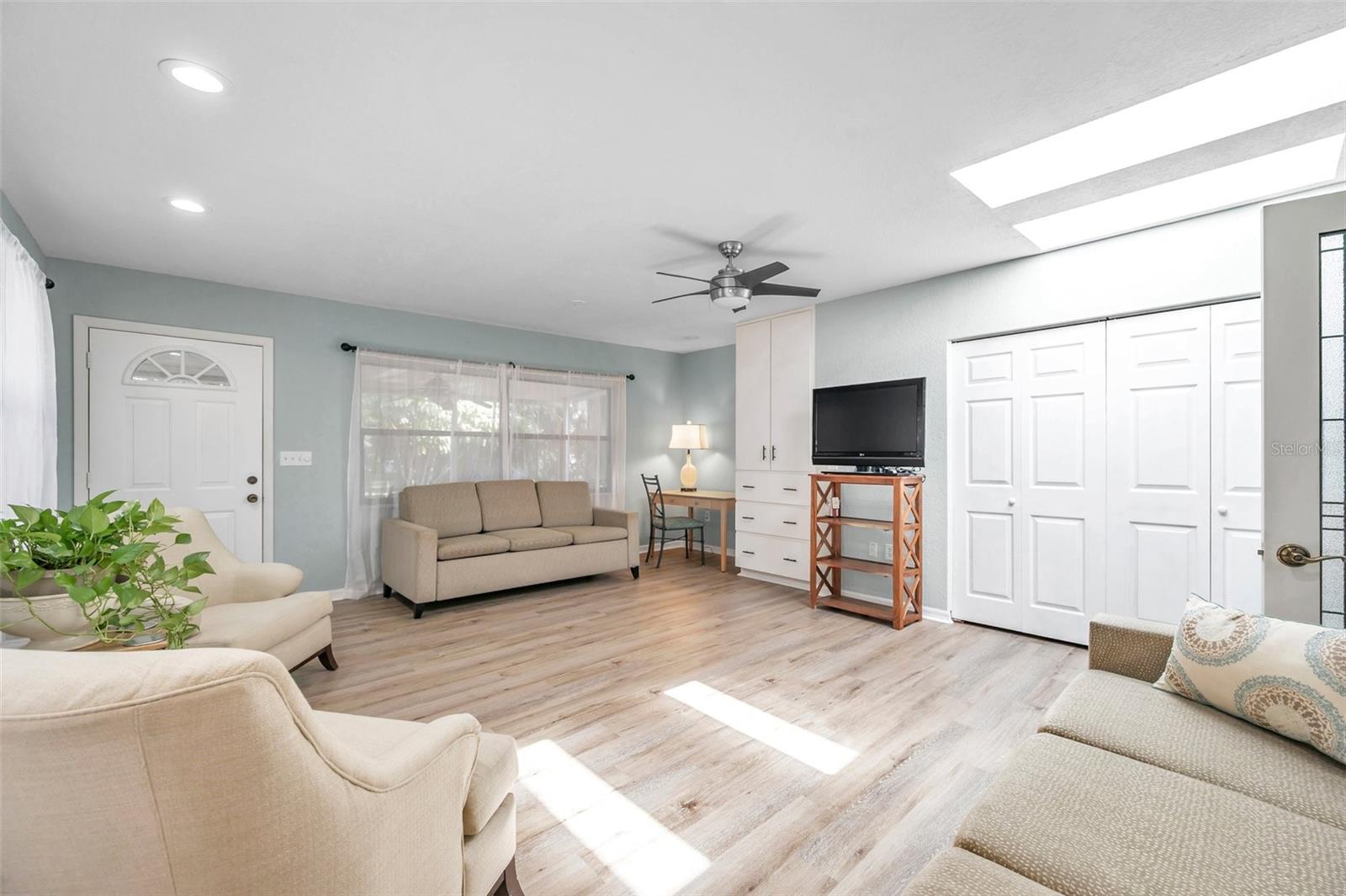 717 CAROLINA AVE, TARPON SPRINGS, FL, 34689